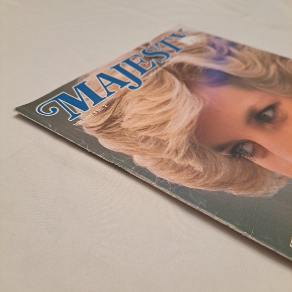 Majesty Magazine Volume 6 No 2 June 1985 Printed In England Royal Family - Picture 2 of 9